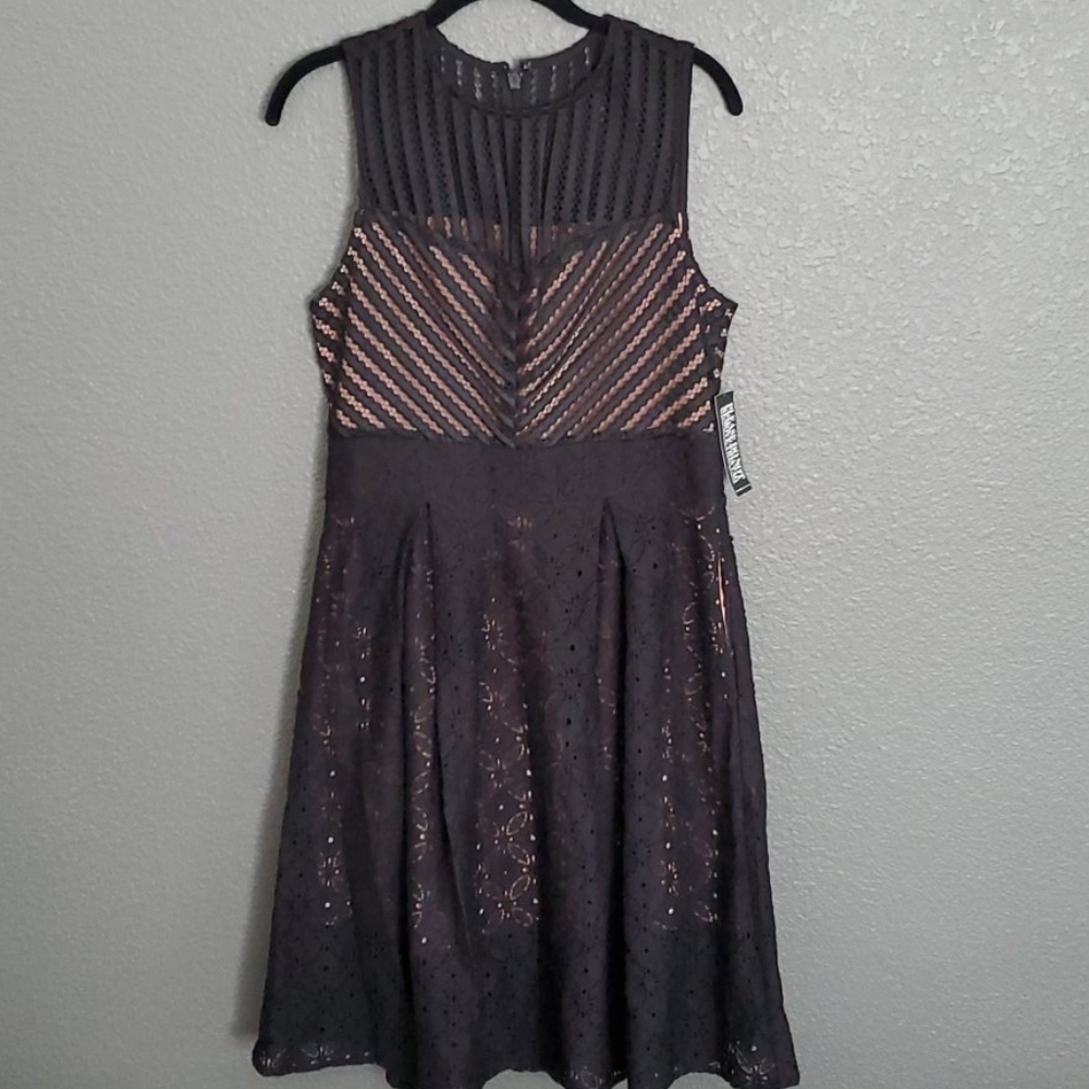 Dress - Picture 3 of 6